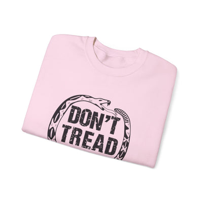 Don't Tread on Me Unisex Heavy Blend™ Crewneck Sweatshirt - Appeal to Heaven USA