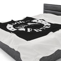 Born Free Velveteen Plush Blanket - Appeal to Heaven USA